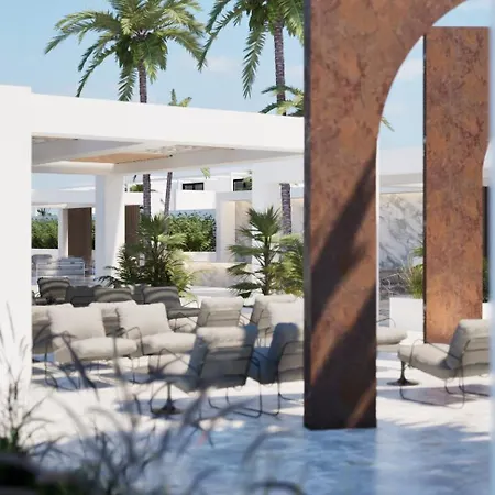 Aiora Hotel