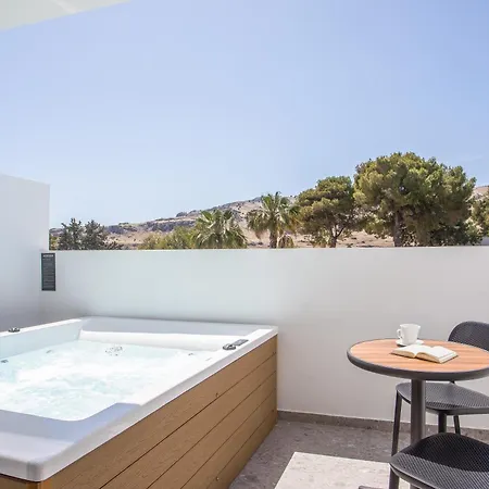 Hotel Aiora 3*