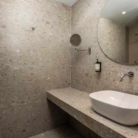 Aiora Aqua Hotel 3*
