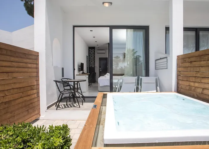 Hotel Aiora Aqua Pefki